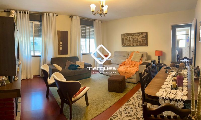 Apartamento com 3 quartos, 2 banheiros e 134m² à venda no bairro Três Vendas, Pelotas