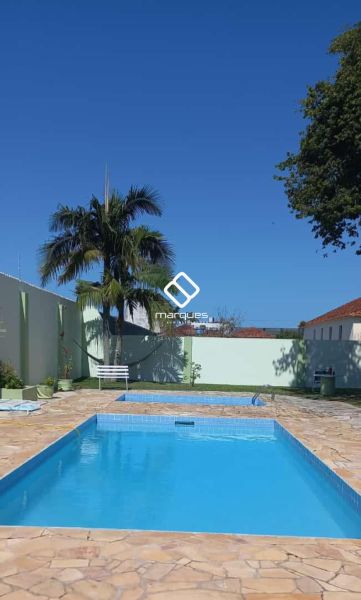 Apartamento com 3 quartos, 2 banheiros e 134m² à venda no bairro Três Vendas, Pelotas