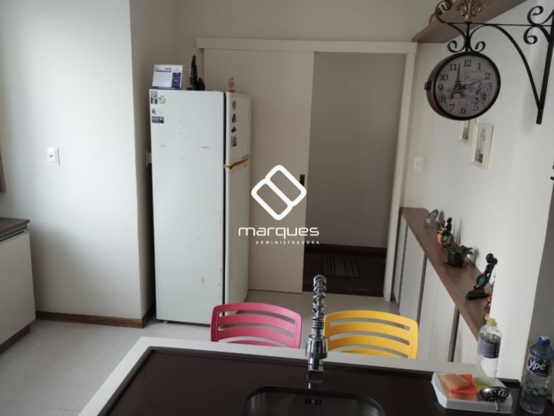 Apartamento com 2 quartos, 1 banheiro e 90m² à venda no bairro Centro, Pelotas