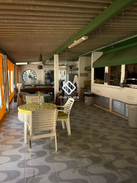 Apartamento com 2 quartos, 1 banheiro e 71m² à venda no bairro Laranjal, Pelotas