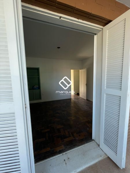 Apartamento com 2 quartos, 1 banheiro e 71m² à venda no bairro Laranjal, Pelotas