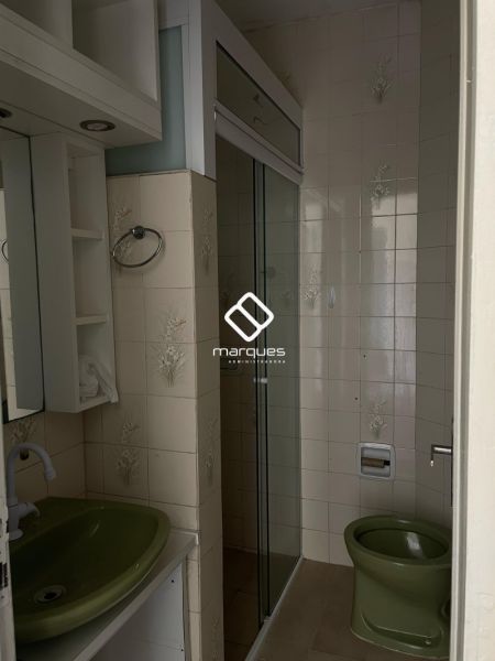 Apartamento com 2 quartos, 1 banheiro e 71m² à venda no bairro Laranjal, Pelotas