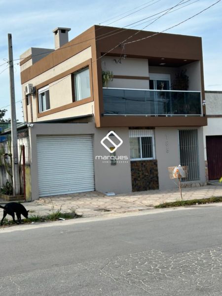 Casa com 4 quartos, 2 banheiros e 241m² à venda no bairro Fragata, Pelotas