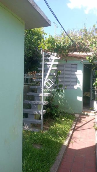 Casa com 2 quartos, 2 banheiros e 125m² à venda no bairro Fragata, Pelotas