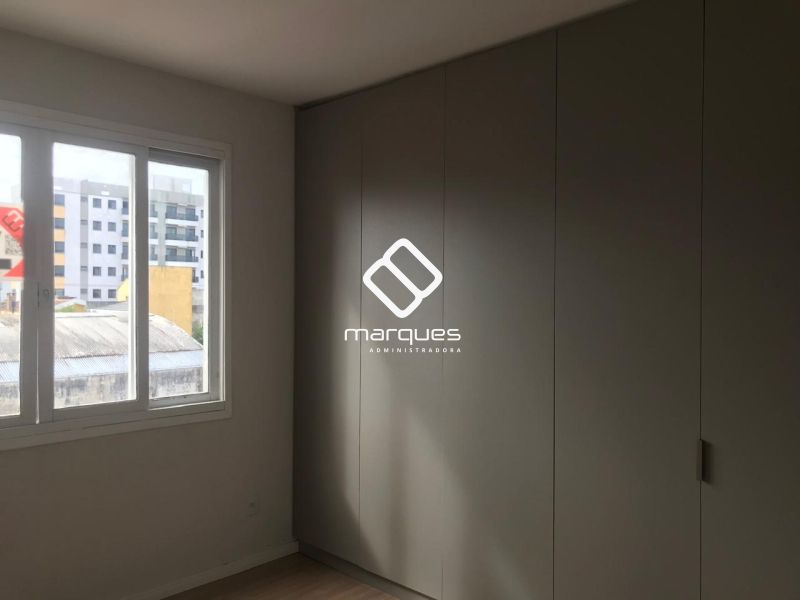 Apartamento com 2 quartos, 2 banheiros e 85m² à venda no bairro Centro, Pelotas