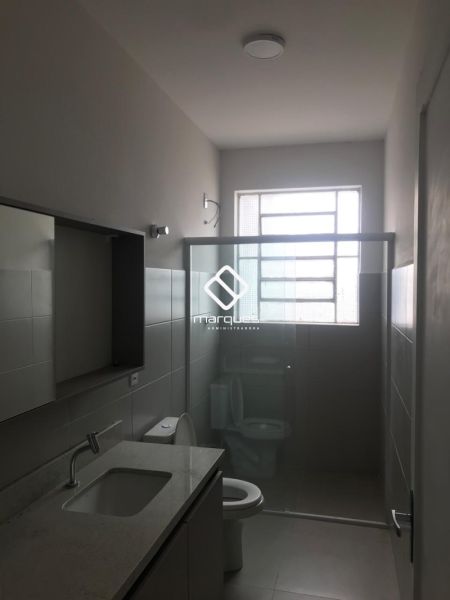 Apartamento com 2 quartos, 2 banheiros e 85m² à venda no bairro Centro, Pelotas