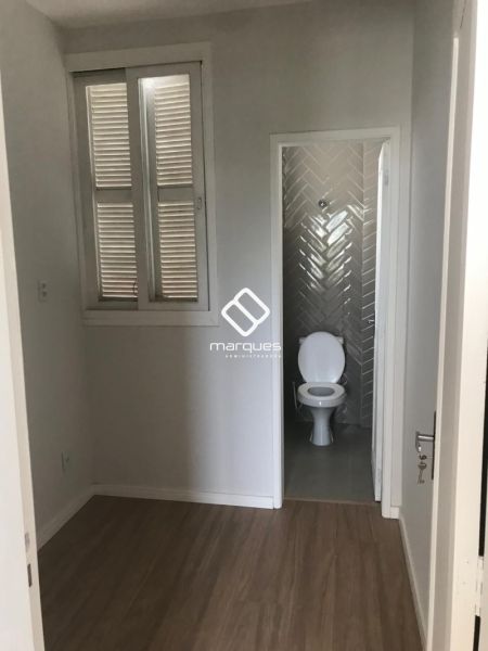 Apartamento com 2 quartos, 2 banheiros e 85m² à venda no bairro Centro, Pelotas