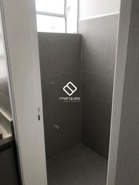 Apartamento com 2 quartos, 2 banheiros e 85m² à venda no bairro Centro, Pelotas