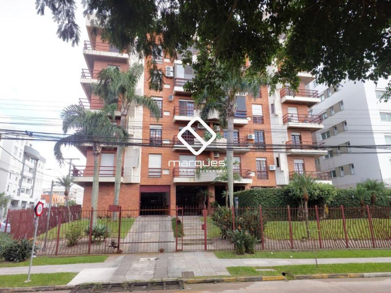 Apartamento com 3 quartos, 2 banheiros e 170m² à venda no bairro Centro, Pelotas