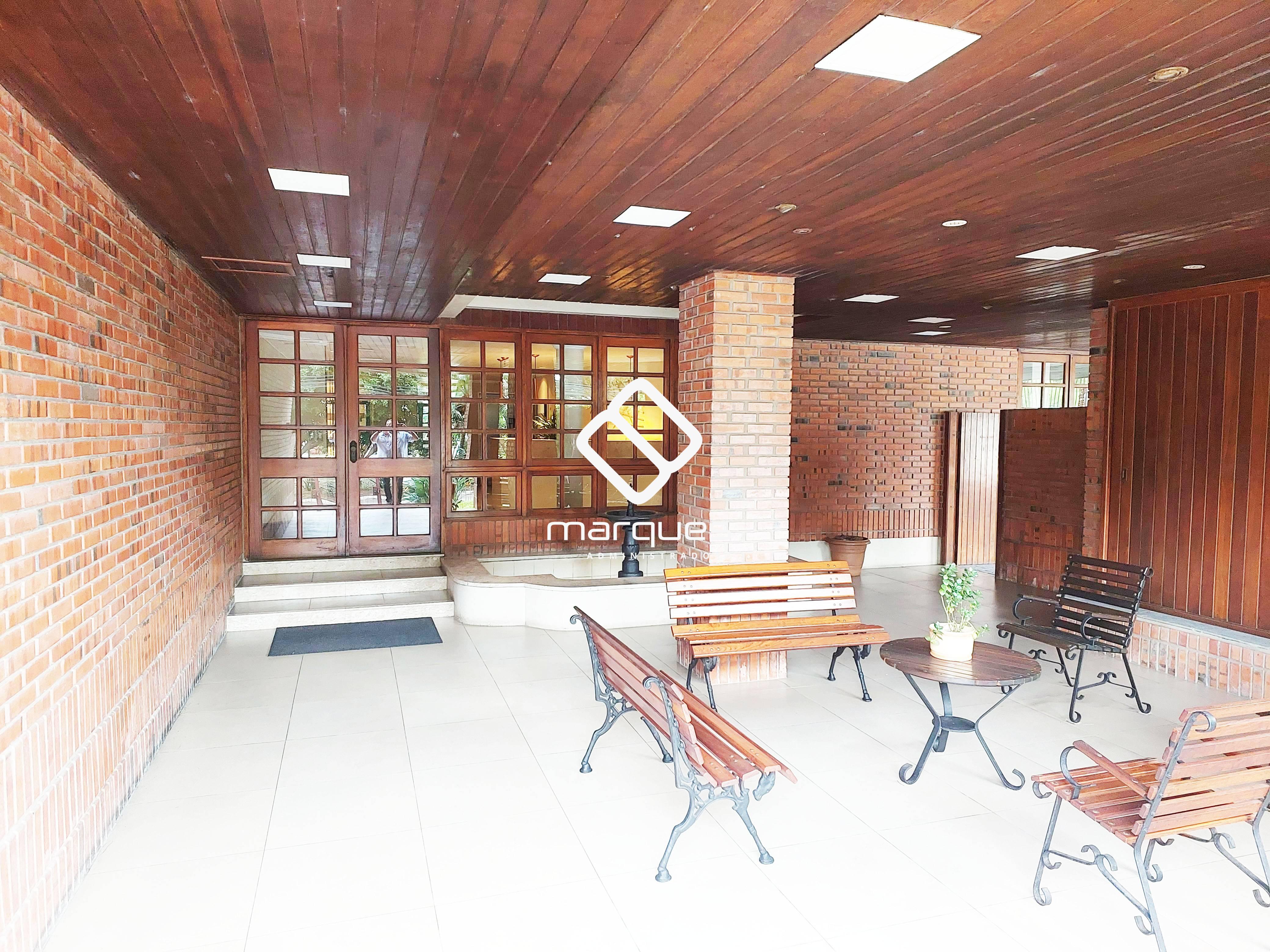 Apartamento com 3 quartos, 2 banheiros e 170m² à venda no bairro Centro, Pelotas
