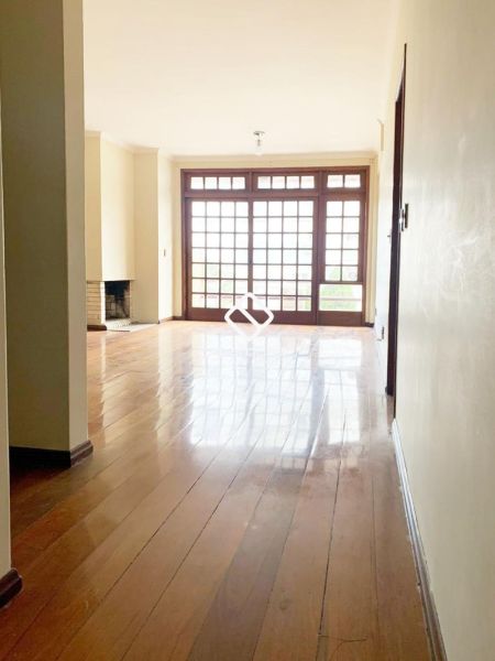 Apartamento com 3 quartos, 2 banheiros e 170m² à venda no bairro Centro, Pelotas