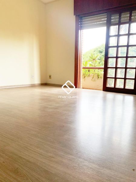 Apartamento com 3 quartos, 2 banheiros e 170m² à venda no bairro Centro, Pelotas