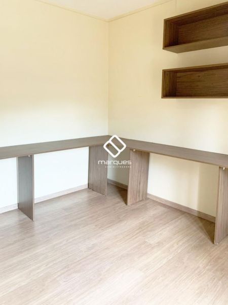 Apartamento com 3 quartos, 2 banheiros e 170m² à venda no bairro Centro, Pelotas