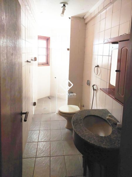 Apartamento com 3 quartos, 2 banheiros e 170m² à venda no bairro Centro, Pelotas