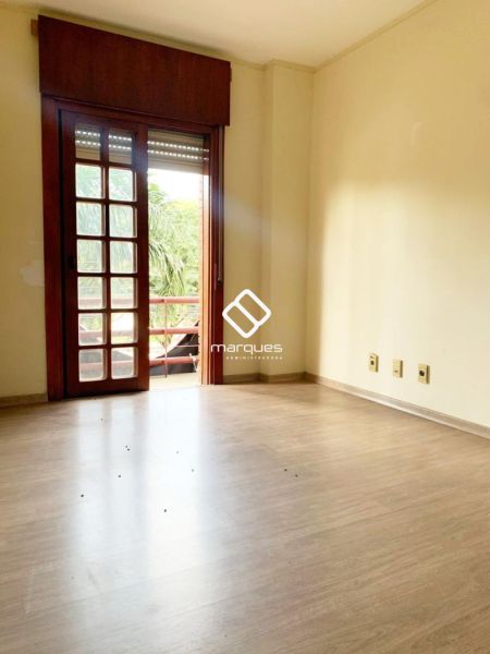 Apartamento com 3 quartos, 2 banheiros e 170m² à venda no bairro Centro, Pelotas
