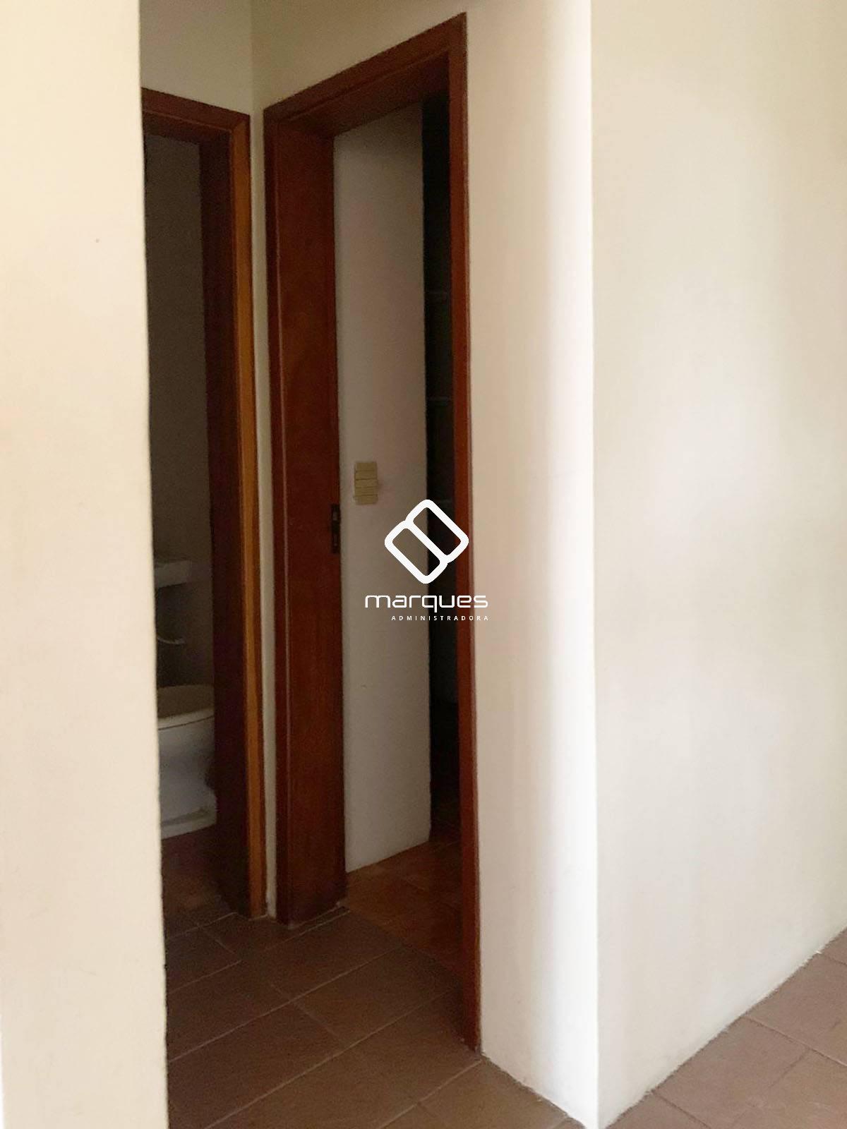 Apartamento com 3 quartos, 2 banheiros e 170m² à venda no bairro Centro, Pelotas