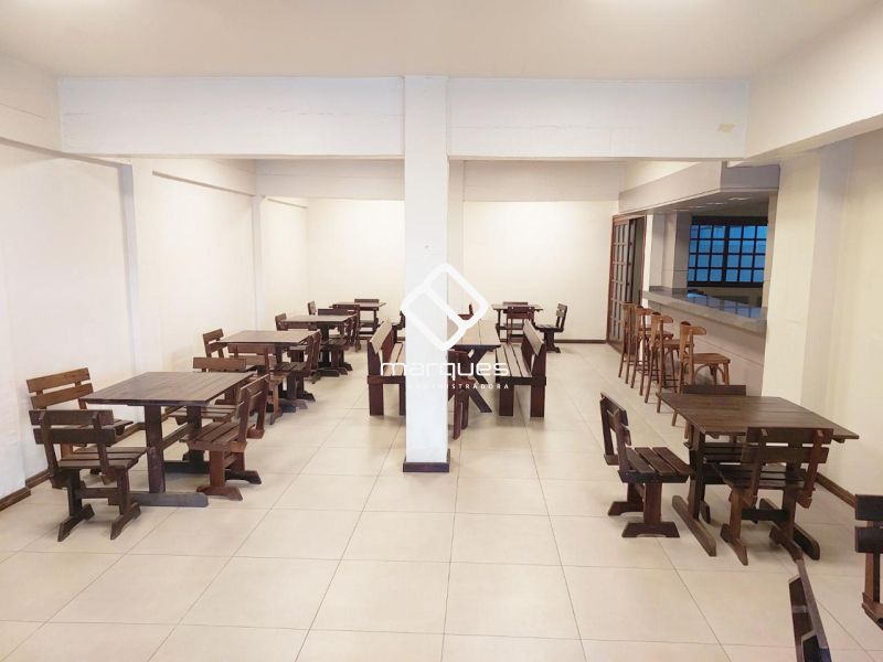Apartamento com 3 quartos, 2 banheiros e 170m² à venda no bairro Centro, Pelotas