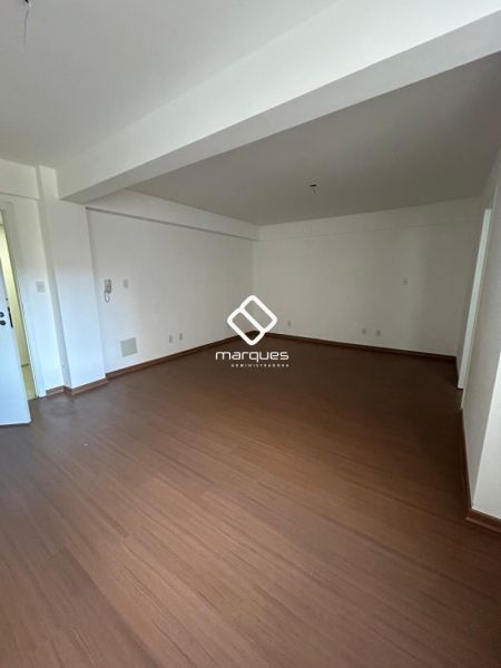 Apartamento com 1 quarto, 1 banheiro e 44m² à venda no bairro Centro, Pelotas
