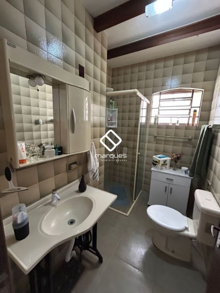 Casa com 3 quartos, 1 banheiro e 120m² à venda no bairro Laranjal, Pelotas