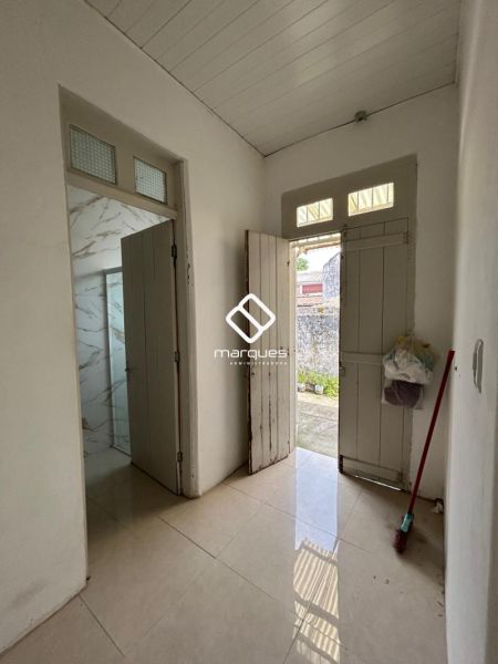 Casa com 3 quartos, 1 banheiro e 120m² à venda no bairro Centro, Pelotas