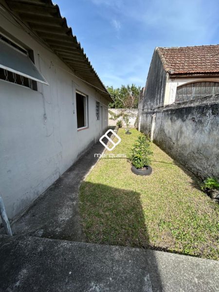Casa com 3 quartos, 1 banheiro e 120m² à venda no bairro Centro, Pelotas