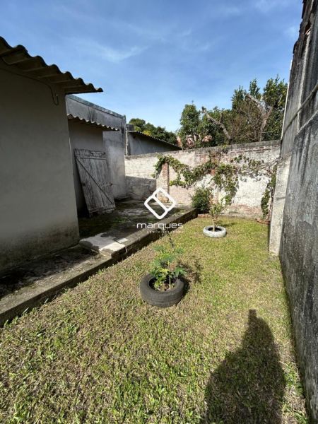Casa com 3 quartos, 1 banheiro e 120m² à venda no bairro Centro, Pelotas