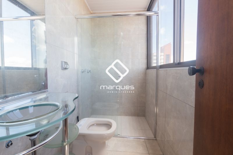 Cobertura com 3 quartos, 4 banheiros e 322m² à venda no bairro Centro, Pelotas