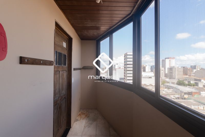 Cobertura com 3 quartos, 4 banheiros e 322m² à venda no bairro Centro, Pelotas
