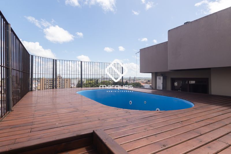 Cobertura com 3 quartos, 4 banheiros e 322m² à venda no bairro Centro, Pelotas