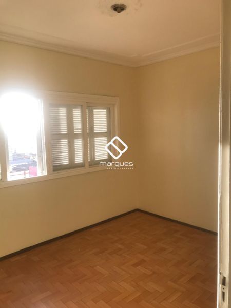Apartamento com 3 quartos, 2 banheiros e 98m² à venda no bairro Centro, Pelotas