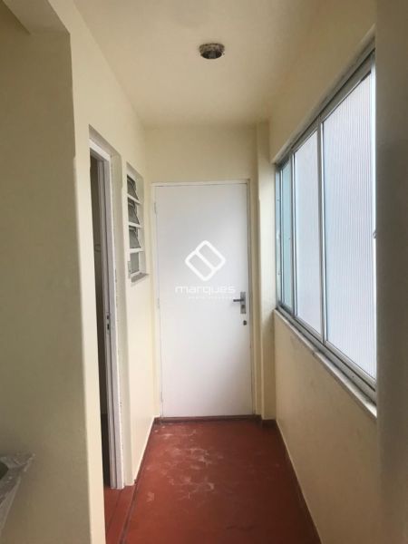 Apartamento com 3 quartos, 2 banheiros e 98m² à venda no bairro Centro, Pelotas