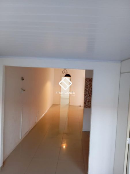 Casa com 3 quartos, 2 banheiros e 69m² à venda no bairro Areal, Pelotas