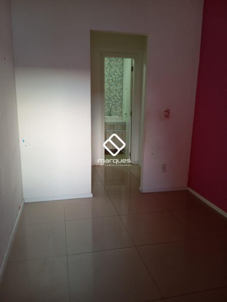 Casa com 3 quartos, 2 banheiros e 69m² à venda no bairro Areal, Pelotas