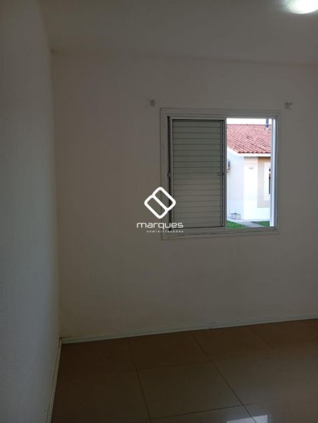 Casa com 3 quartos, 2 banheiros e 69m² à venda no bairro Areal, Pelotas