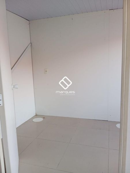 Casa com 3 quartos, 2 banheiros e 69m² à venda no bairro Areal, Pelotas