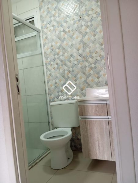 Casa com 3 quartos, 2 banheiros e 69m² à venda no bairro Areal, Pelotas