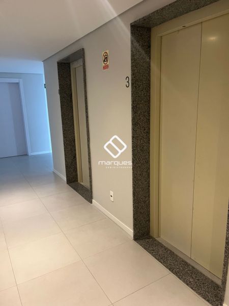 Apartamento com 3 quartos, 1 banheiro e 74m² à venda no bairro Areal, Pelotas