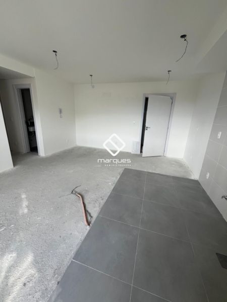 Apartamento com 3 quartos, 1 banheiro e 74m² à venda no bairro Areal, Pelotas