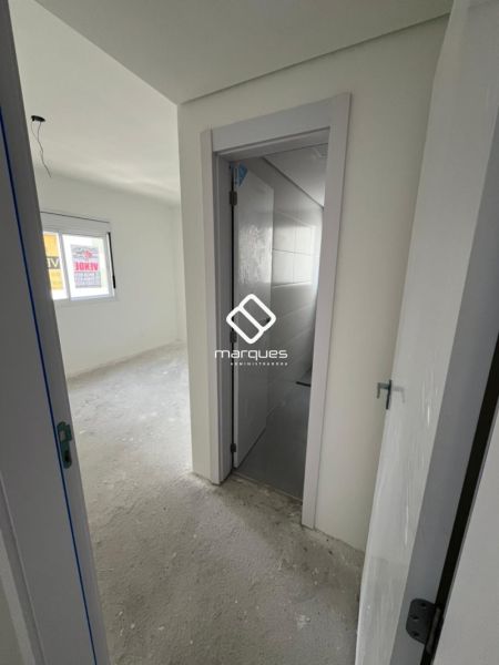Apartamento com 3 quartos, 1 banheiro e 74m² à venda no bairro Areal, Pelotas