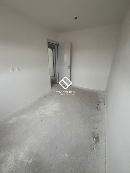 Apartamento com 3 quartos, 1 banheiro e 74m² à venda no bairro Areal, Pelotas