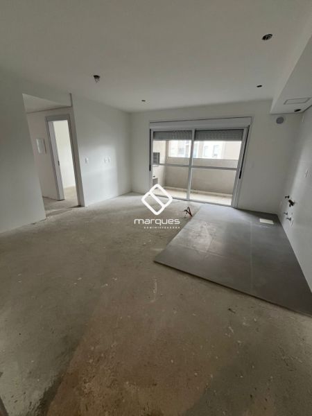 Apartamento com 3 quartos, 1 banheiro e 74m² à venda no bairro Areal, Pelotas