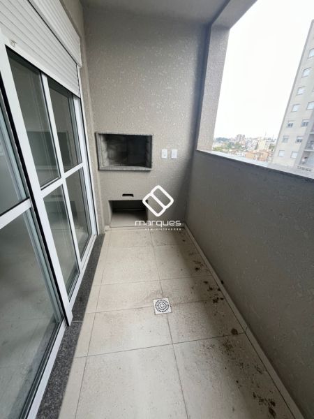 Apartamento com 3 quartos, 1 banheiro e 74m² à venda no bairro Areal, Pelotas