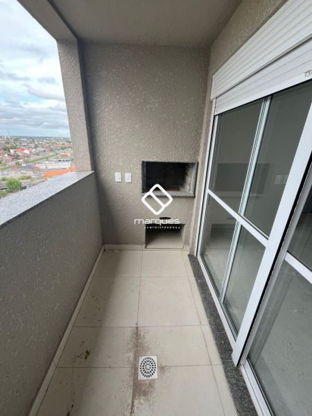 Apartamento com 3 quartos, 1 banheiro e 74m² à venda no bairro Areal, Pelotas