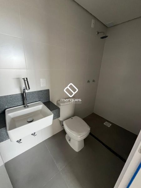 Apartamento com 2 quartos, 1 banheiro e 63m² à venda no bairro Areal, Pelotas