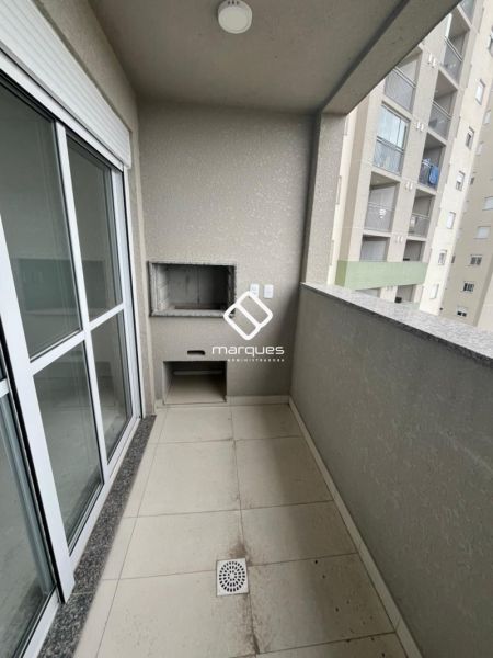 Apartamento com 2 quartos, 1 banheiro e 63m² à venda no bairro Areal, Pelotas