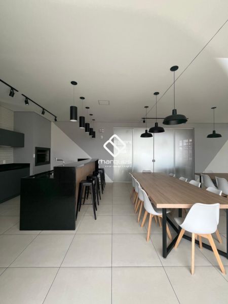 Apartamento com 2 quartos, 1 banheiro e 63m² à venda no bairro Areal, Pelotas