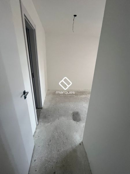 Apartamento com 2 quartos, 1 banheiro e 63m² à venda no bairro Areal, Pelotas