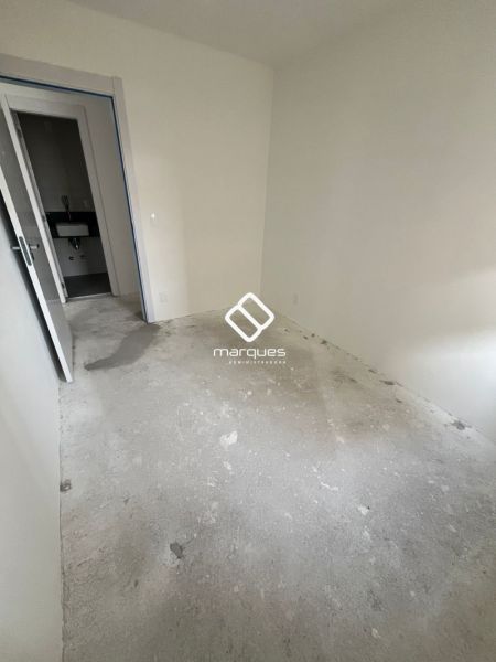 Apartamento com 2 quartos, 1 banheiro e 63m² à venda no bairro Areal, Pelotas