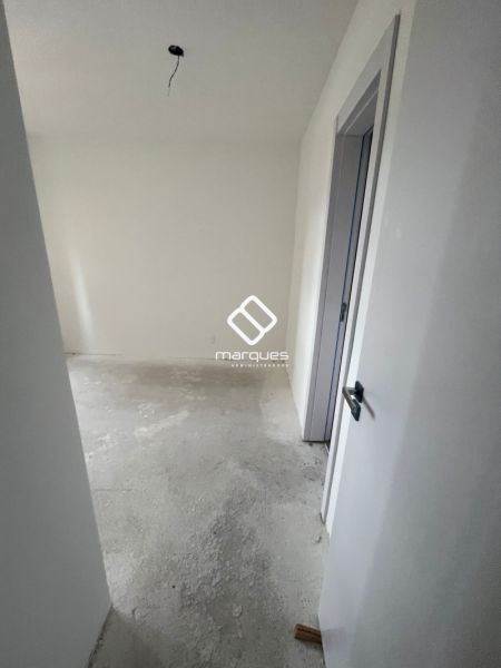 Apartamento com 2 quartos, 1 banheiro e 63m² à venda no bairro Areal, Pelotas