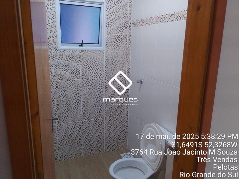 Casa com 2 quartos, 1 banheiro e 51m² à venda no bairro Três Vendas, Pelotas